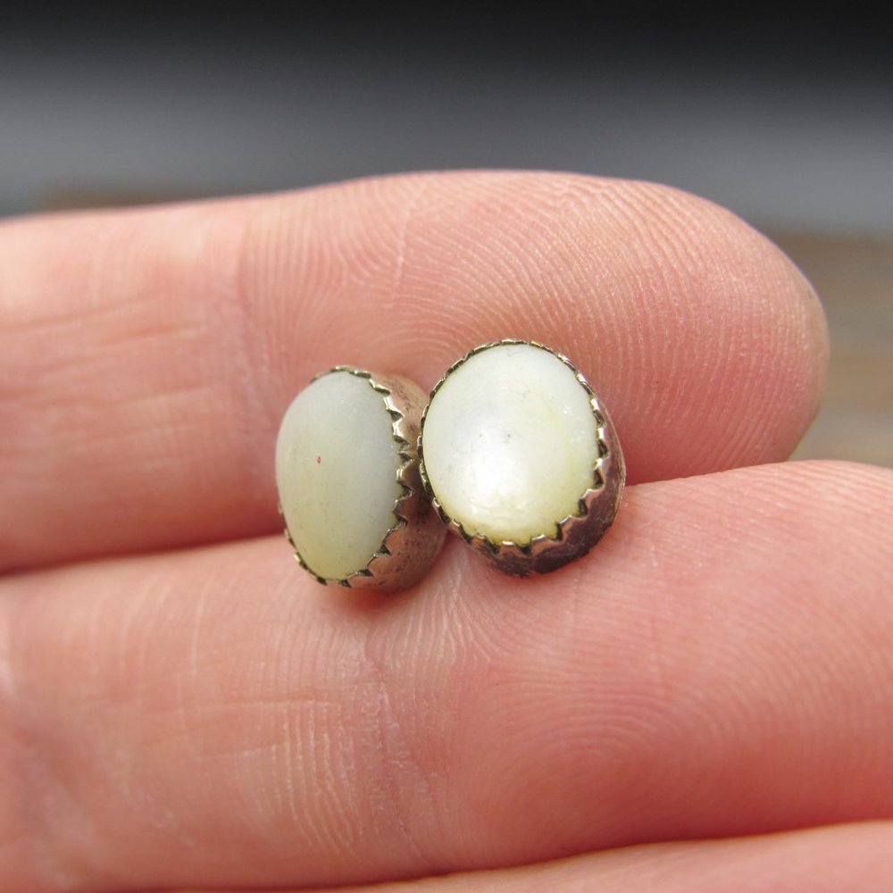 Sterling Silver Rustic Oval White Shell Stud Earr… - image 3